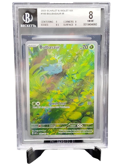 Bulbasaur IR #166 2023 Scarlet & Violet 151 Englisch - Beckett grading service BGS 8 front